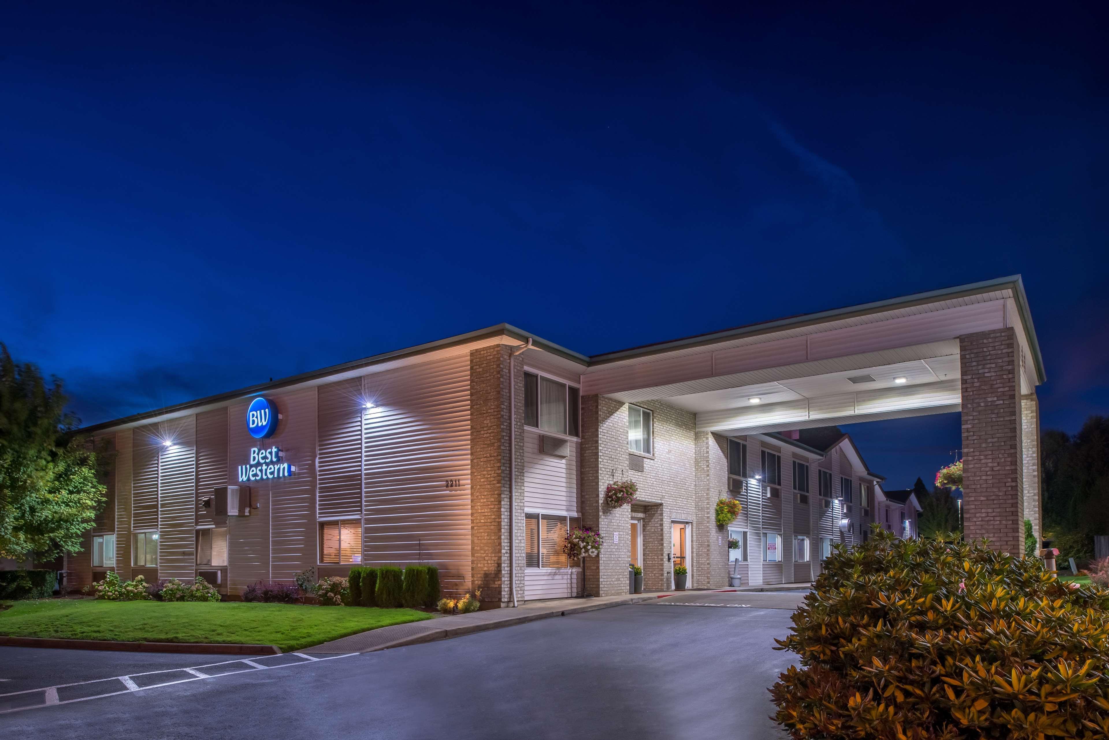 Best Western Newberg Inn Ngoại thất bức ảnh